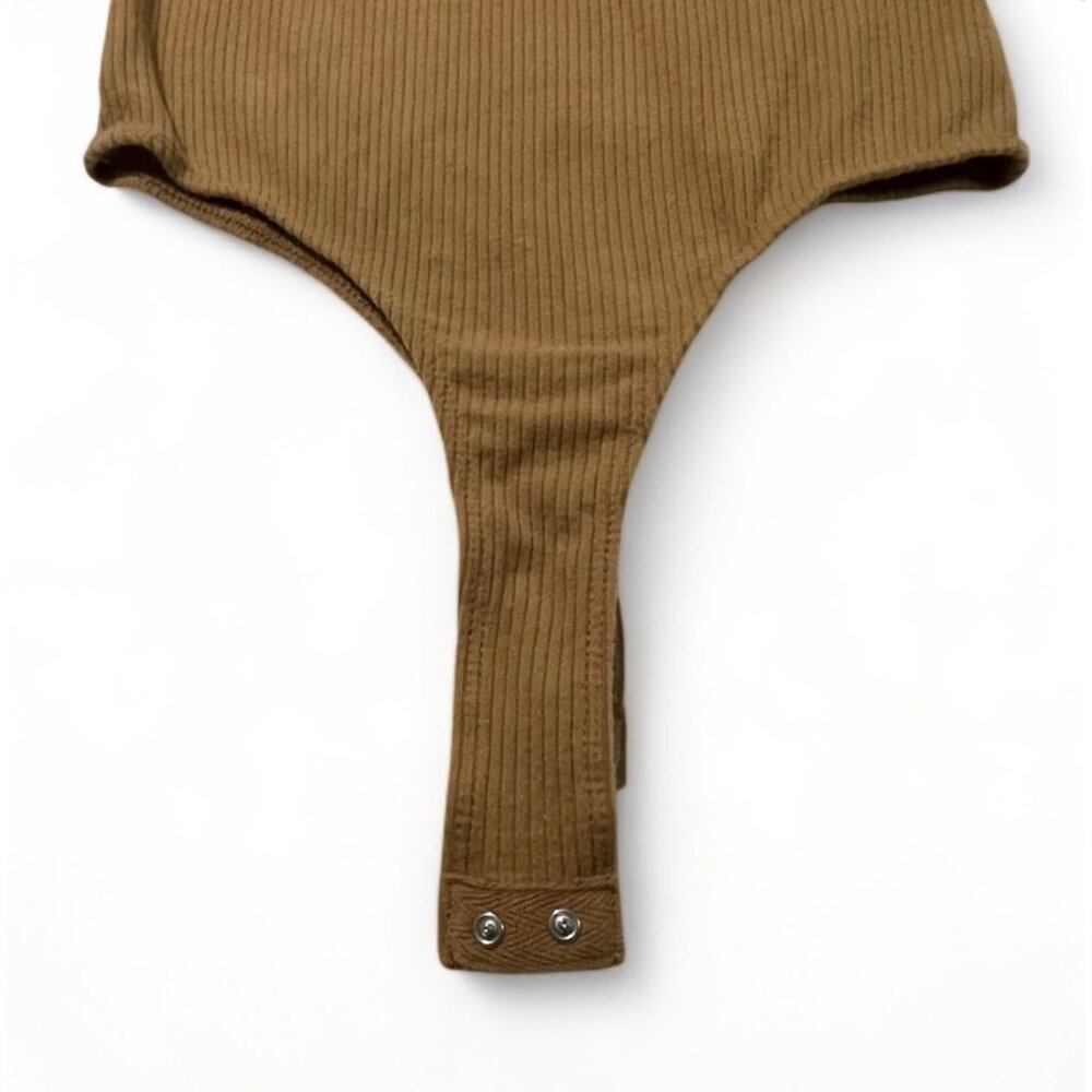 Just Polly Juniors' Long Bell-Sleeve Ribbed Bodysuit - Camel Tan, Size M, New - Picture 8 of 12